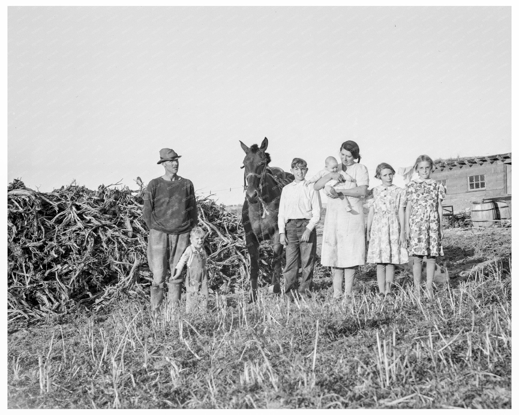 Daughtery Family in Warm Springs Oregon 1939 Vintage Photo - Available at KNOWOL