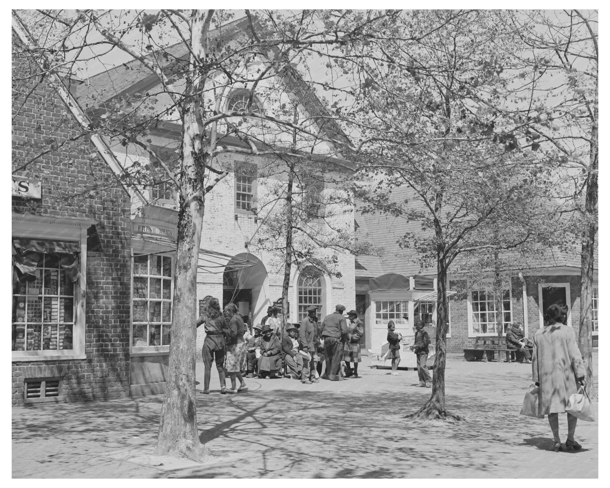 Duke of Gloucester Street Williamsburg Virginia 1943 Photo - Available at KNOWOL