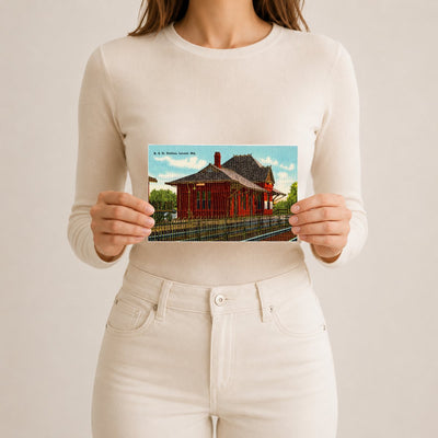 B. & O. Station, Laurel, MD — Vintage Maryland Postcard