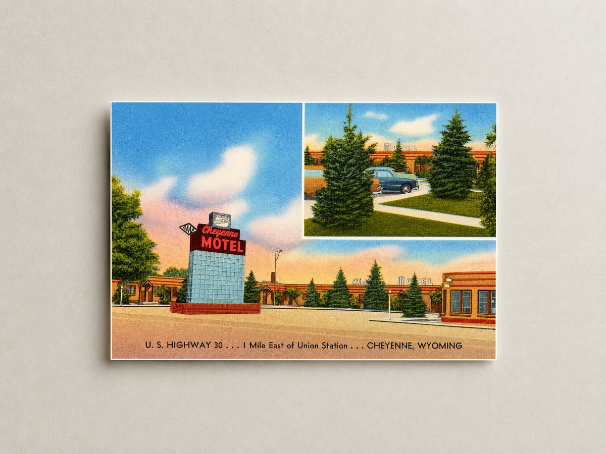 Cheyenne, WY: Cheyenne Motel, U.S. Highway 30... 1 mile east of Union Station... Cheyenne