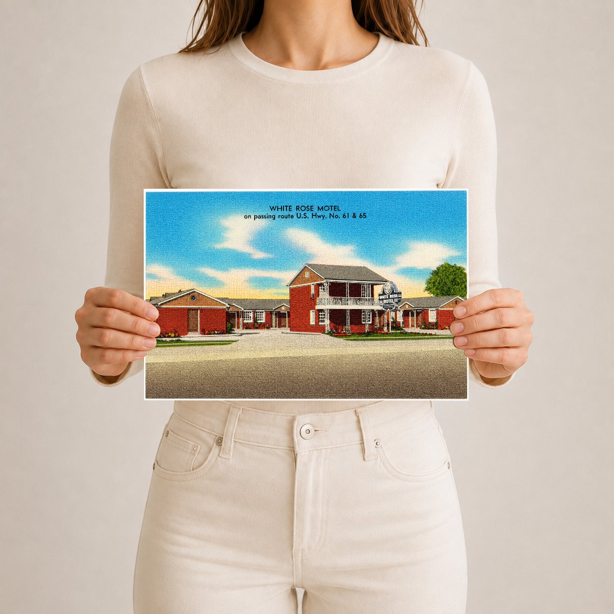 New Orleans, LA: White Rose Motel on passing route U.S. Hwy. No. 61 & 65