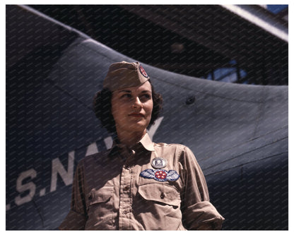 Eloise J. Ellis Senior Supervisor Naval Air Base 1942 - Available at KNOWOL