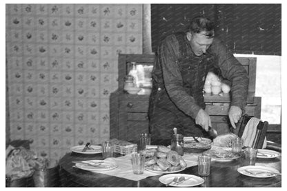 Everett Shoemaker Lunches Neighbors February 1937 - Available at KNOWOL