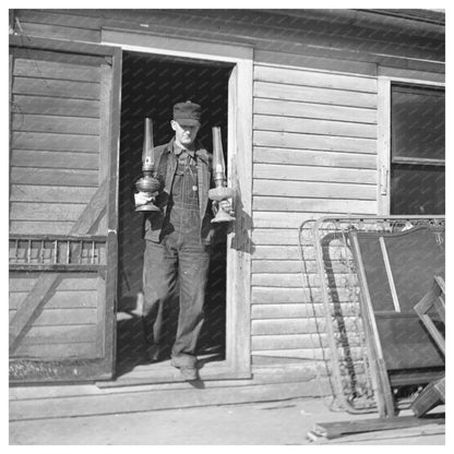 Everett Shoemaker Tenant Farmer Moving Operations 1937 - Available at KNOWOL