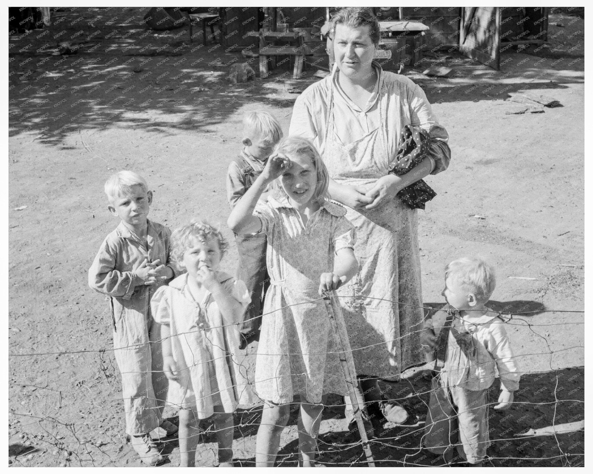 Family in Shacktown Yakima County Washington 1939 - Available at KNOWOL