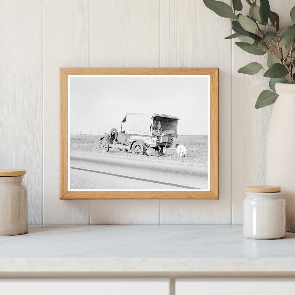 Family in Transit Texas 1936 Great Depression Photo - Available at KNOWOL