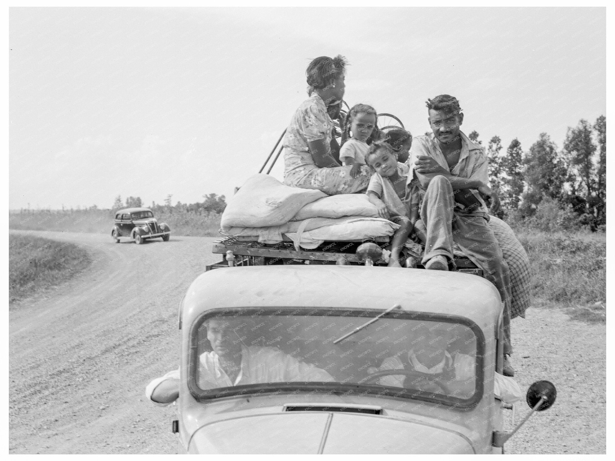 Family Laborers Relocating on Mississippi Highway 1938 - Available at KNOWOL