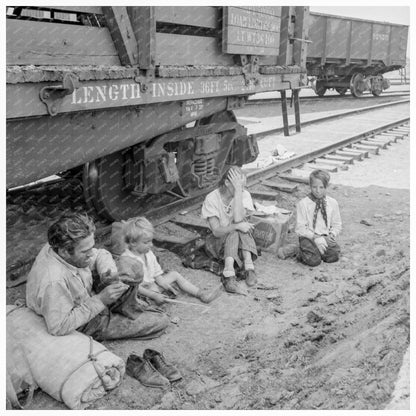 Family Traveling by Freight Train Toppenish 1939 - Available at KNOWOL