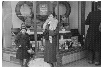 Farm Family Window Shopping Williston North Dakota 1937 - Available at KNOWOL