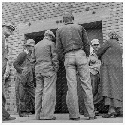 Farm Labor Families at Food Distribution Depot 1938 - Available at KNOWOL