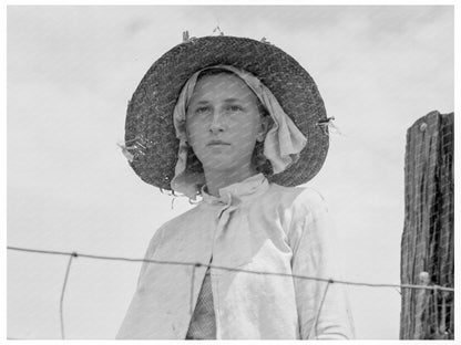 Farmers Daughter in Georgia Field July 1937 - Available at KNOWOL