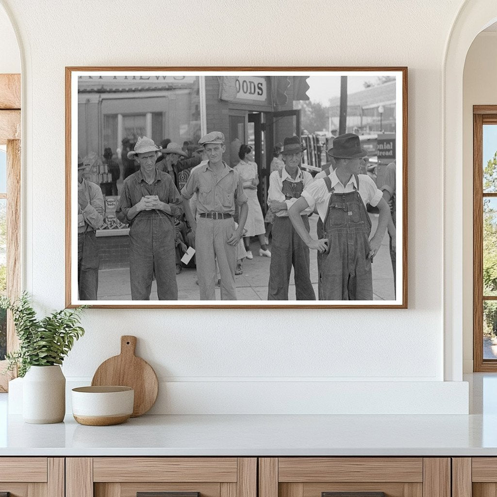 Farmers in Caruthersville Missouri August 1938 - Available at KNOWOL