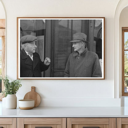 Farmers in Conversation Williston North Dakota 1937 - Available at KNOWOL