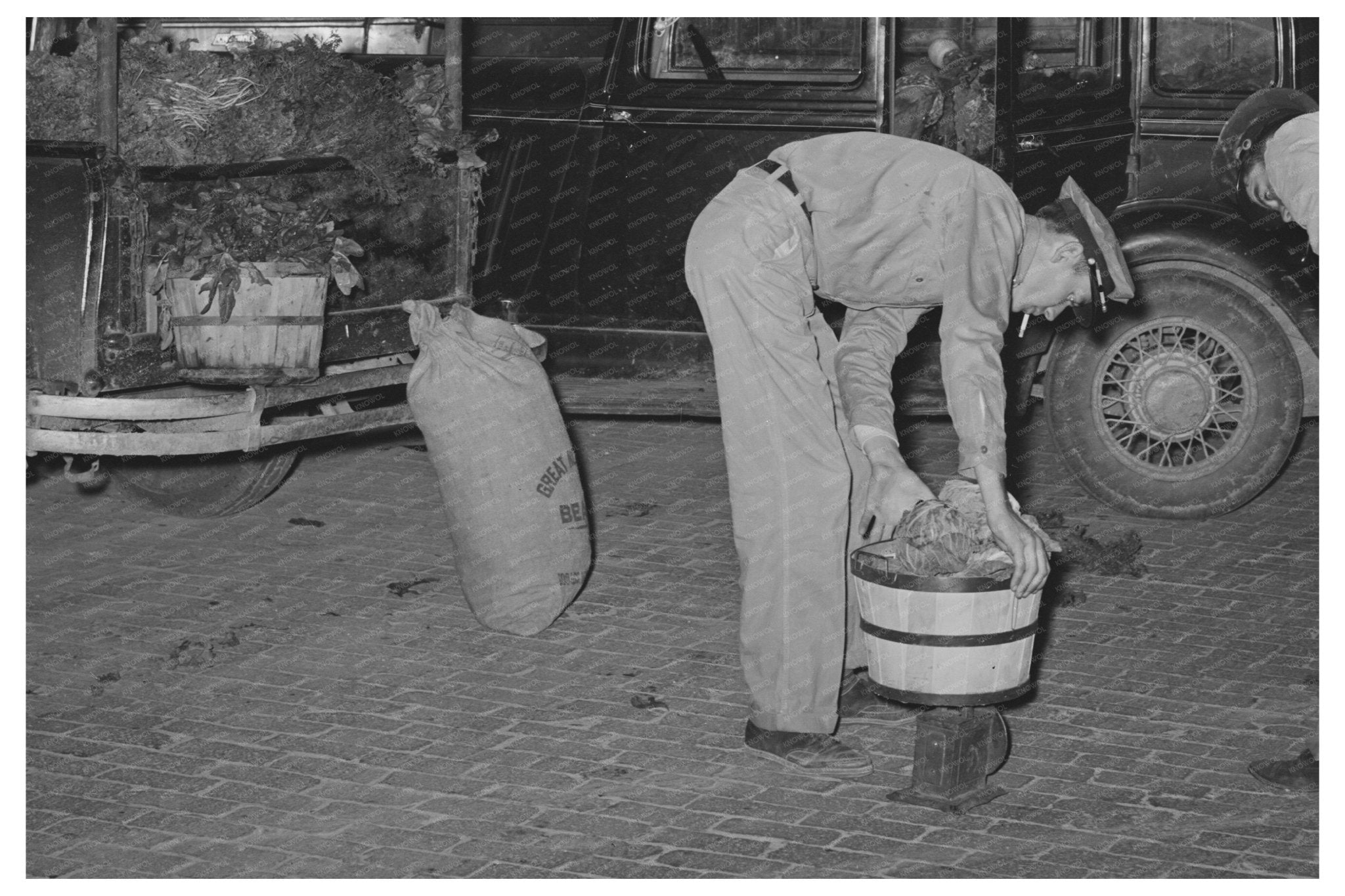 Farmers Market in San Angelo Texas November 1939 - Available at KNOWOL