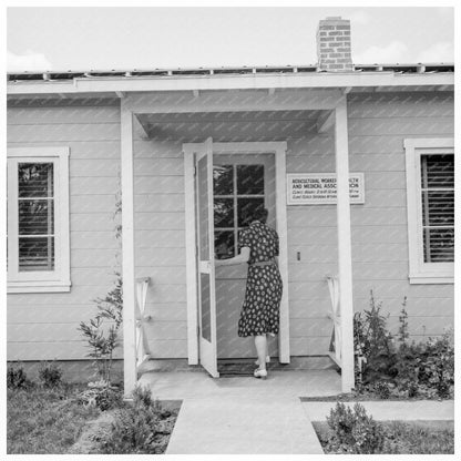 Farmersville Clinic Scene 1939 Agricultural Workers Health - Available at KNOWOL