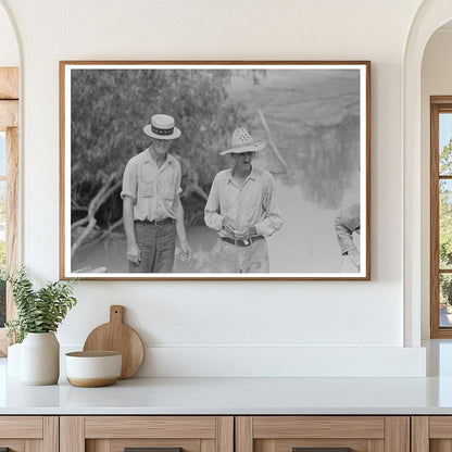 Fishing Community in Venice Louisiana 1938 - Available at KNOWOL