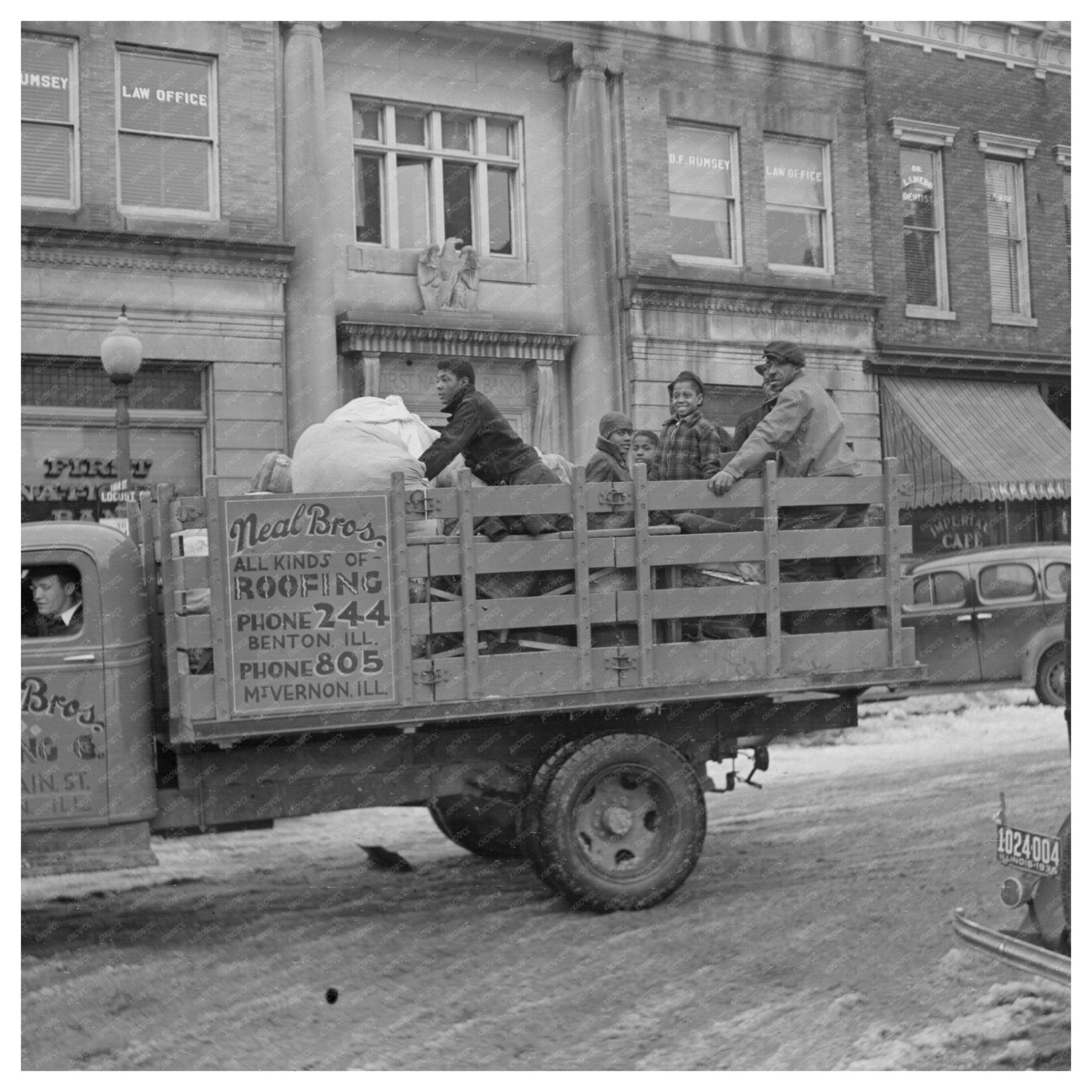 Flood Refugees Depart Harrisburg Illinois February 1937 - Available at KNOWOL