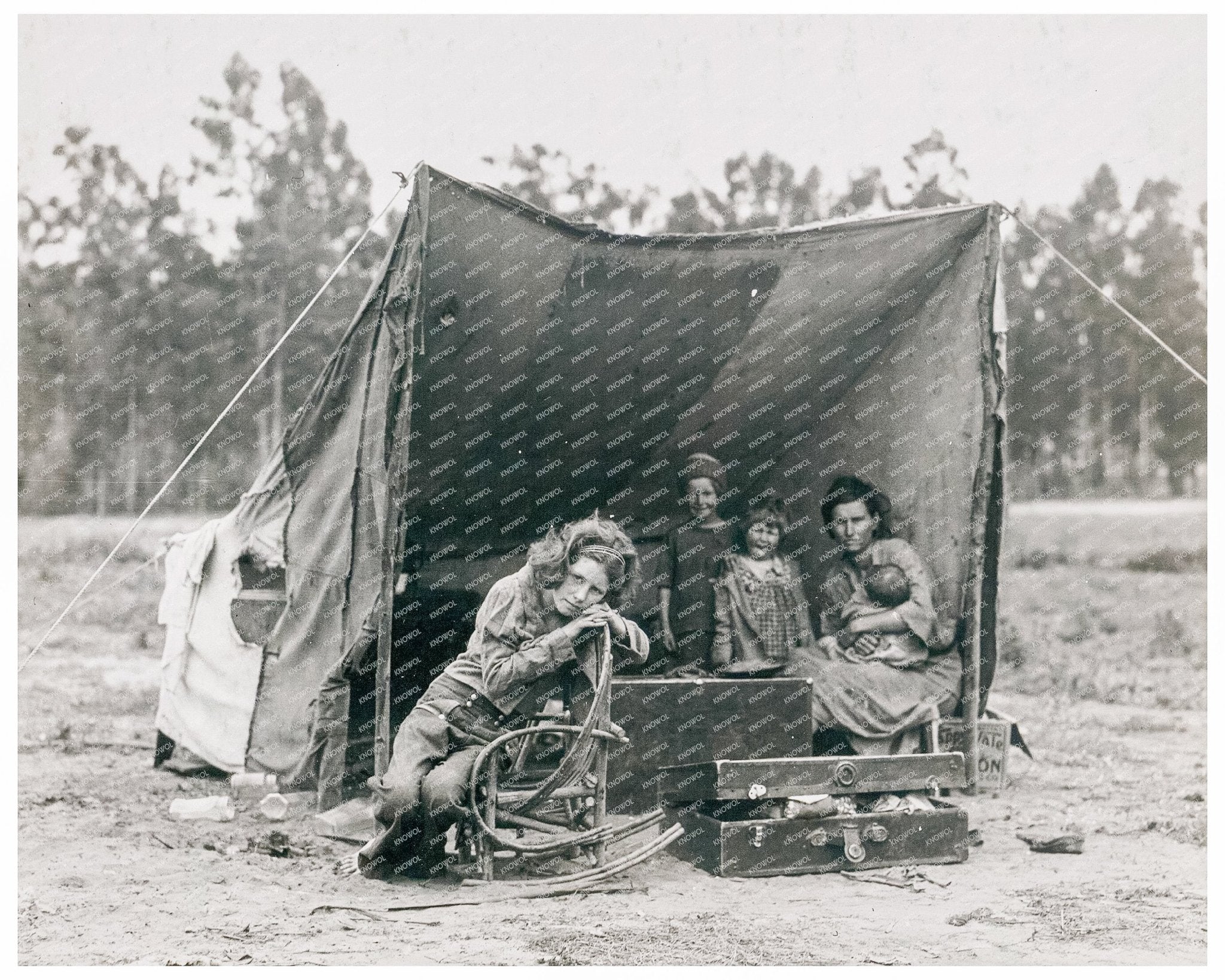 Florence Thompson and Children Tent Shelter 1936 - Available at KNOWOL