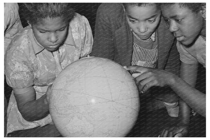 Geography Lesson at Lakeview Project School 1938 - Available at KNOWOL