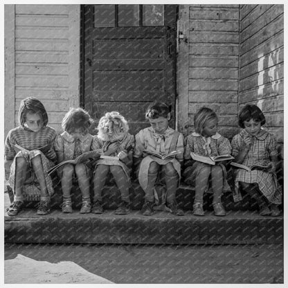 Girls Reading at Lincoln Bench School Oregon 1939 - Available at KNOWOL