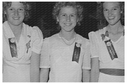 Girls Reception Committee at FSA Field Day Yuma 1942 - Available at KNOWOL