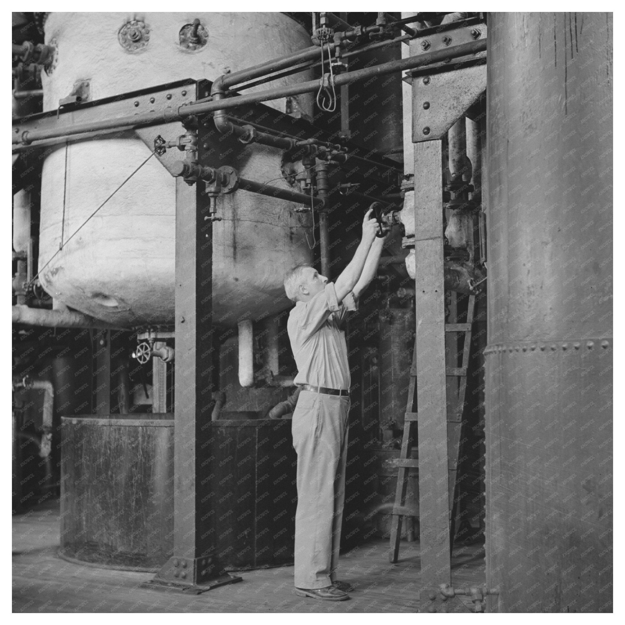 Glycerine Distilling Process Workers June 1943 - Available at KNOWOL