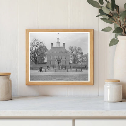 Governors Palace Williamsburg Virginia April 1943 - Available at KNOWOL