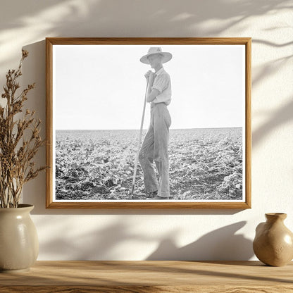 Great Depression Families Waiting in Dallas Texas 1936 - Available at KNOWOL