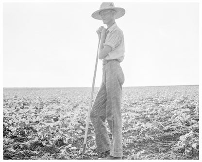 Great Depression Families Waiting in Dallas Texas 1936 - Available at KNOWOL