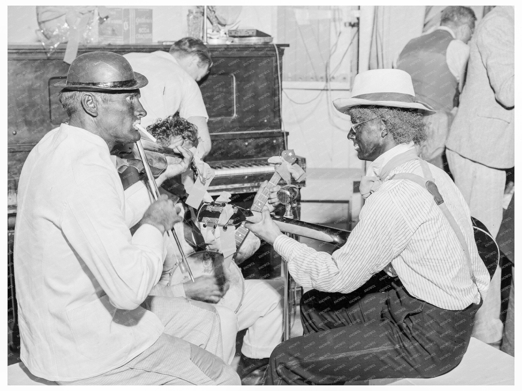 Halloween Party at Shafter Camp California 1938 - Available at KNOWOL