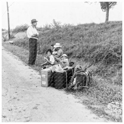 Hitchhiking Family in Macon Georgia July 1937 - Available at KNOWOL