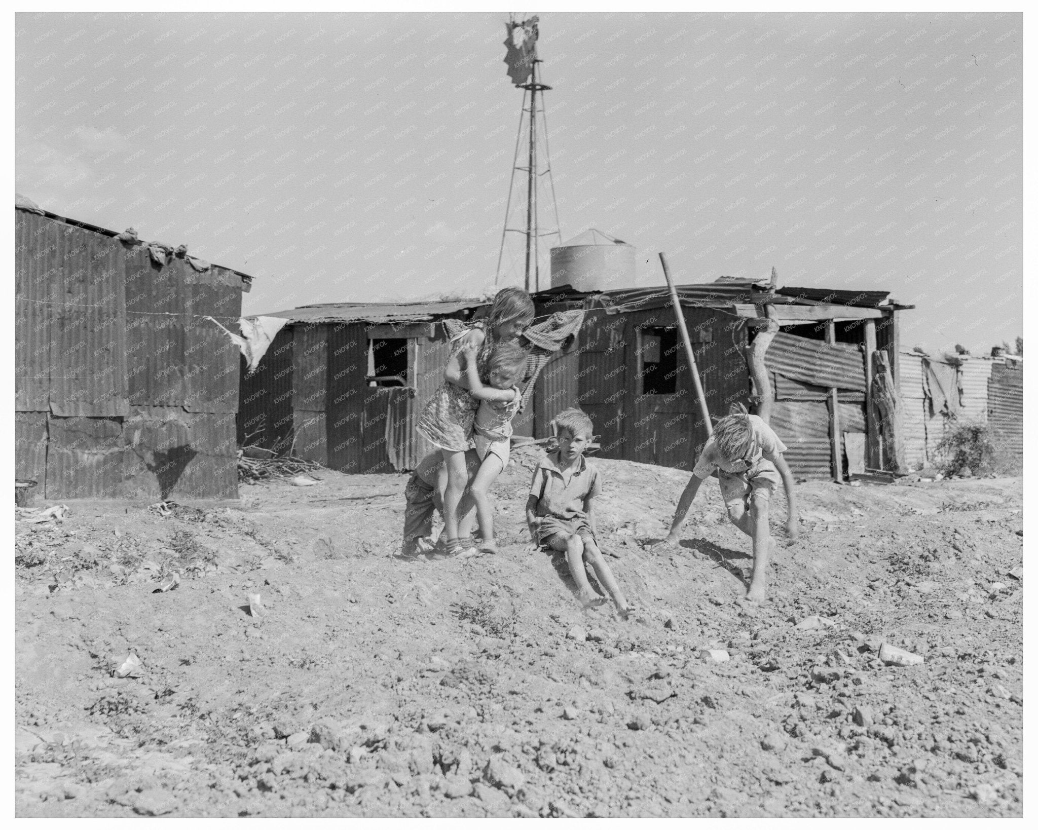 Housing for Migratory Cotton Laborers Casa Grande 1937 - Available at KNOWOL