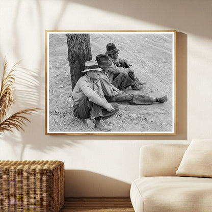 Individuals Waiting for Relief Checks Calipatria 1937 - Available at KNOWOL