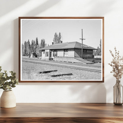 Irrigon Oregon Railroad Station Vintage Photo 1939 - Available at KNOWOL