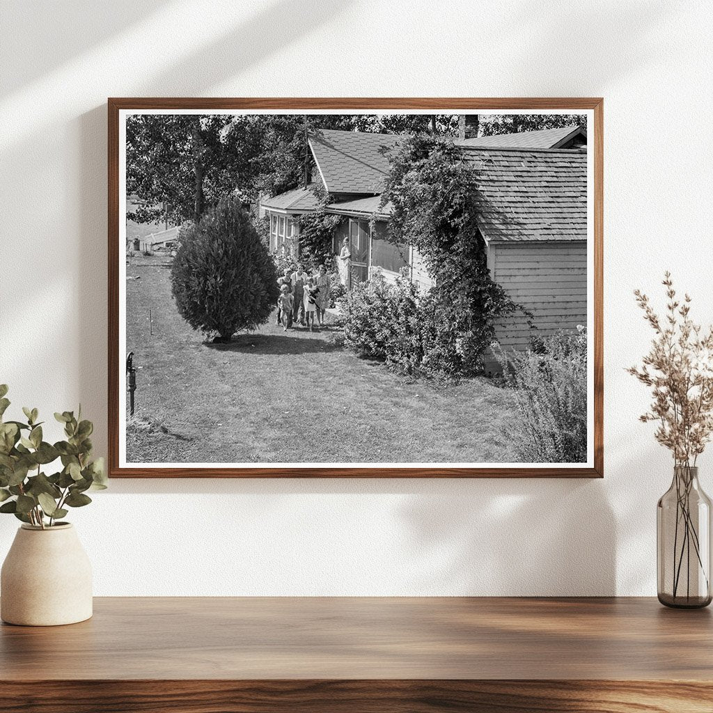 Jacob N. Schrock Family on Farm in Yakima Valley 1939 - Available at KNOWOL