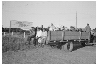 Japanese - American Farm Workers Nyssa Oregon 1942 - Available at KNOWOL