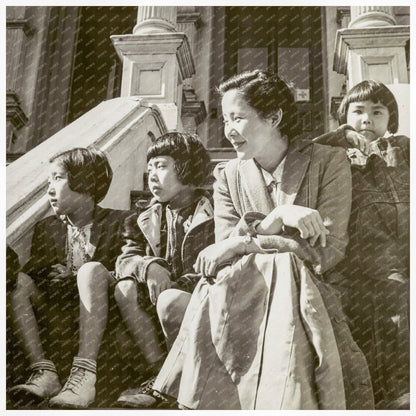 Japanese American Women and Children San Francisco 1942 - Available at KNOWOL