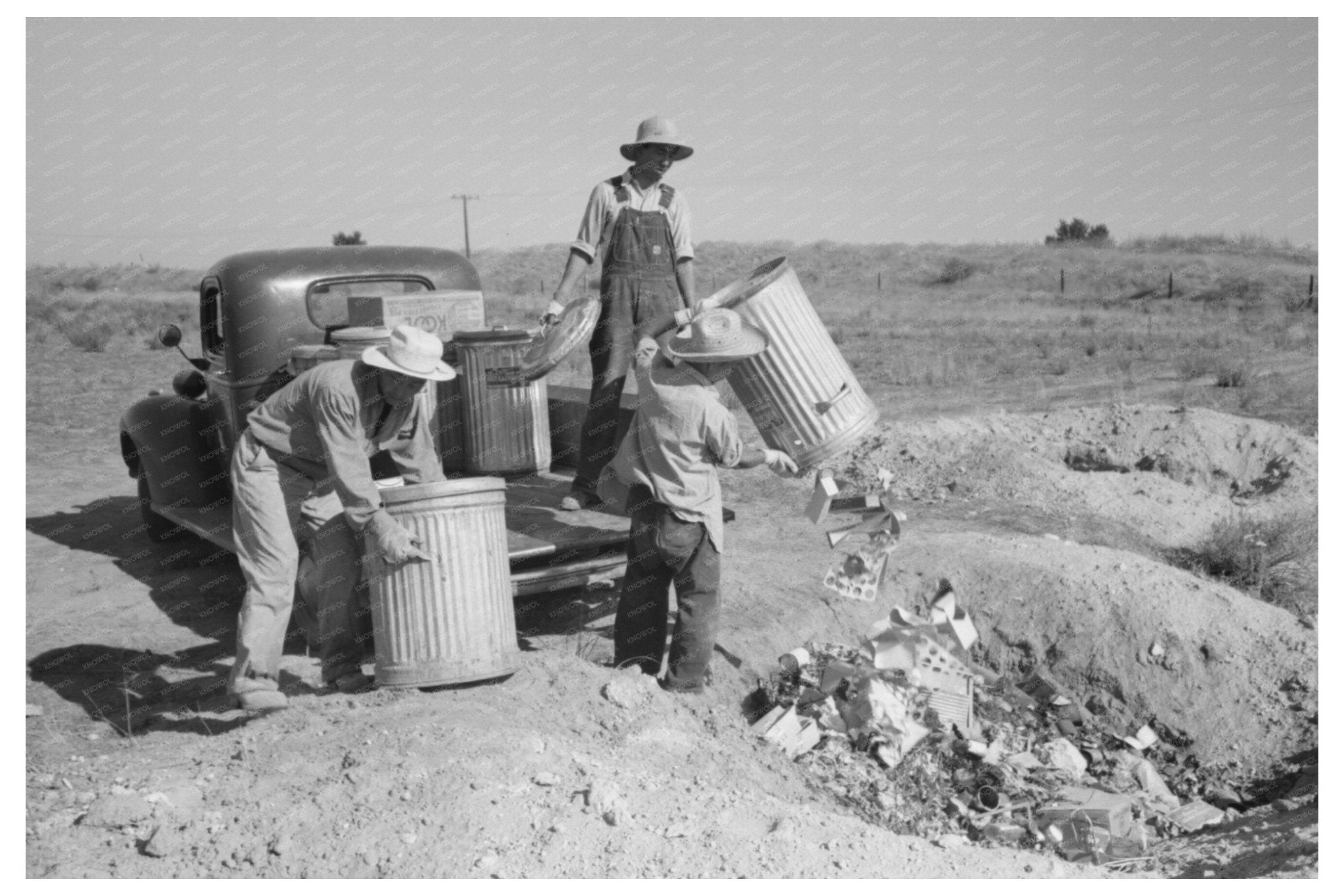 Japanese - Americans in Garbage Disposal Nyssa Oregon 1942 - Available at KNOWOL