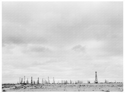 Kern County Oil Fields California November 1938 - Available at KNOWOL