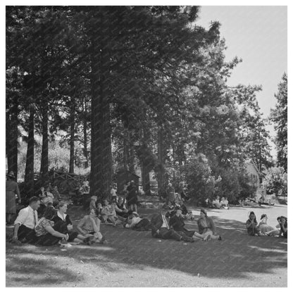 Klamath Falls Oregon Park Scene July 1942 - Available at KNOWOL