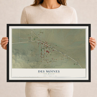 Map of Des Moines, New Mexico, 12 x 18 inch print in a black wood frame