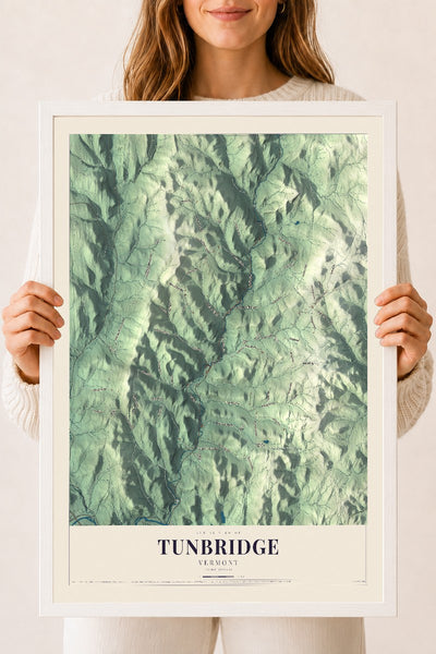 Tunbridge, Vermont map print - 18 x 24 white Ayous wood frame