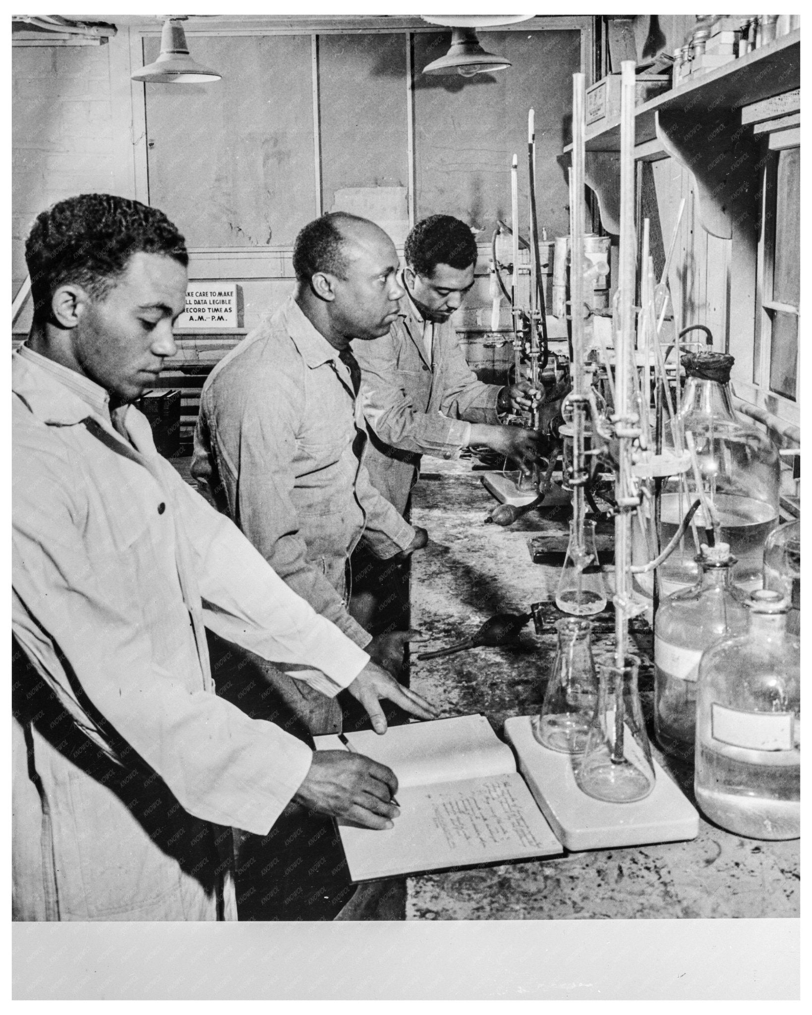 Laboratory Technicians at Tennessee Valley Authority Muscle Shoals Alabama June 1942 - Available at KNOWOL