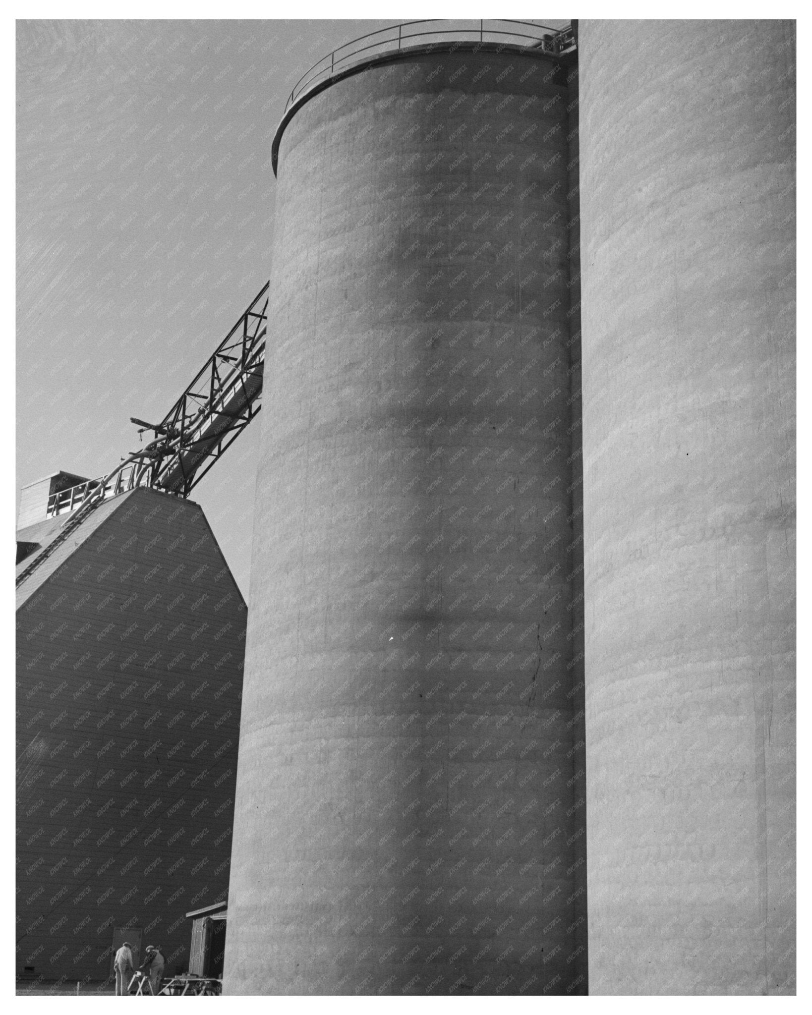 Las Vegas Magnesium Silos and Peat Storage Building 1942 - Available at KNOWOL