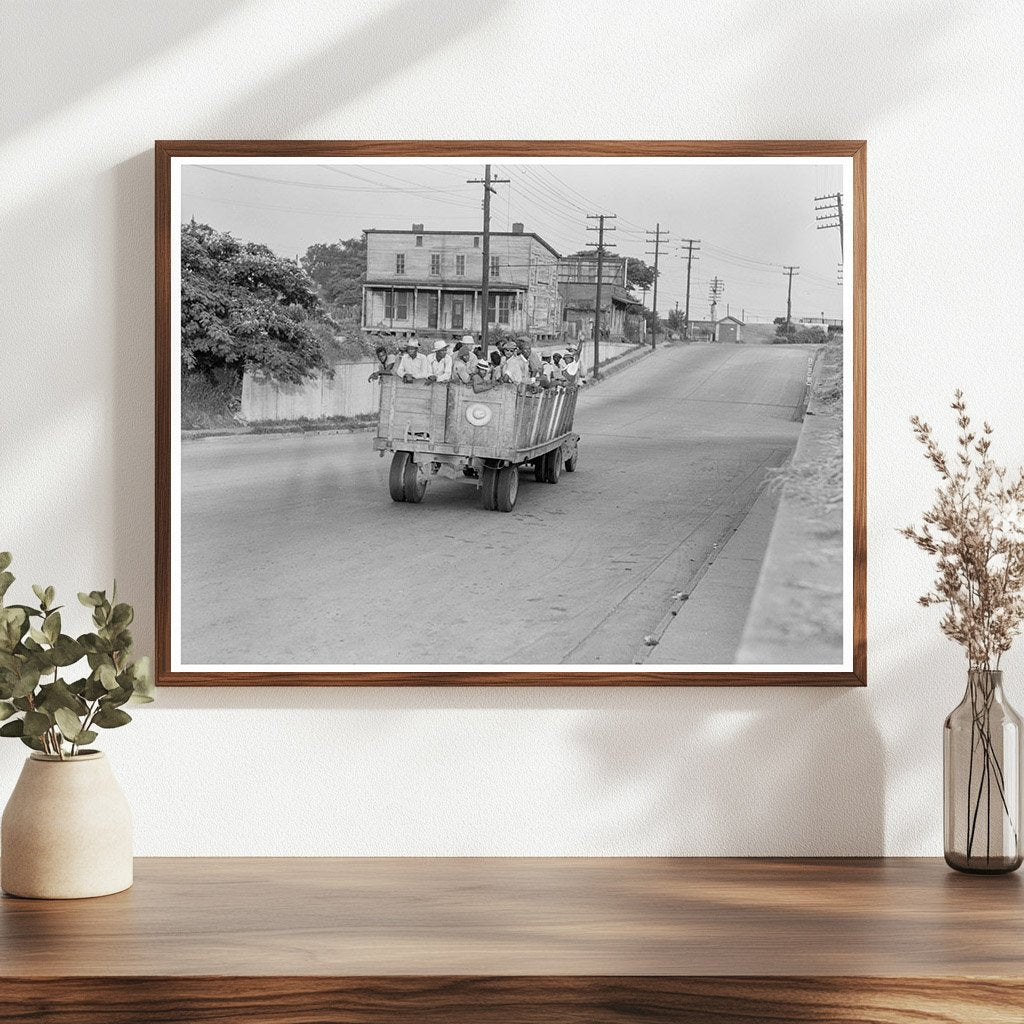 Last Truckload of Cotton Workers Leaving Memphis 1937 - Available at KNOWOL