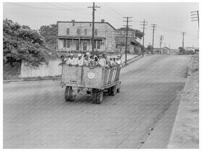 Last Truckload of Cotton Workers Leaving Memphis 1937 - Available at KNOWOL