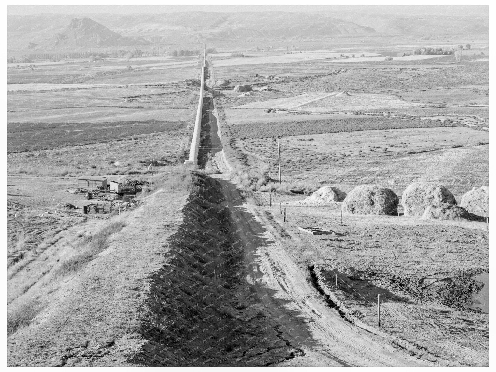 Longest Siphon in the World Malheur Valley Oregon 1939 - Available at KNOWOL