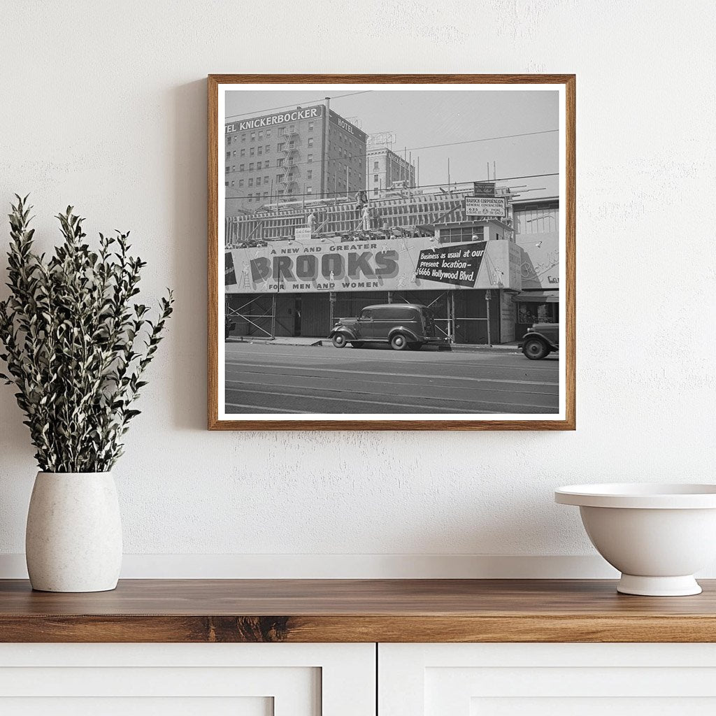 Los Angeles Street Scene April 1942 Urban Life Photo - Available at KNOWOL