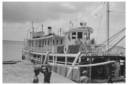 Lumber Unloading from El Rito in Pilottown Louisiana 1938 - Available at KNOWOL