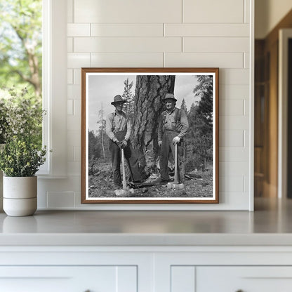 Lumberjack Undercutting Tree in Malheur National Forest 1942 - Available at KNOWOL